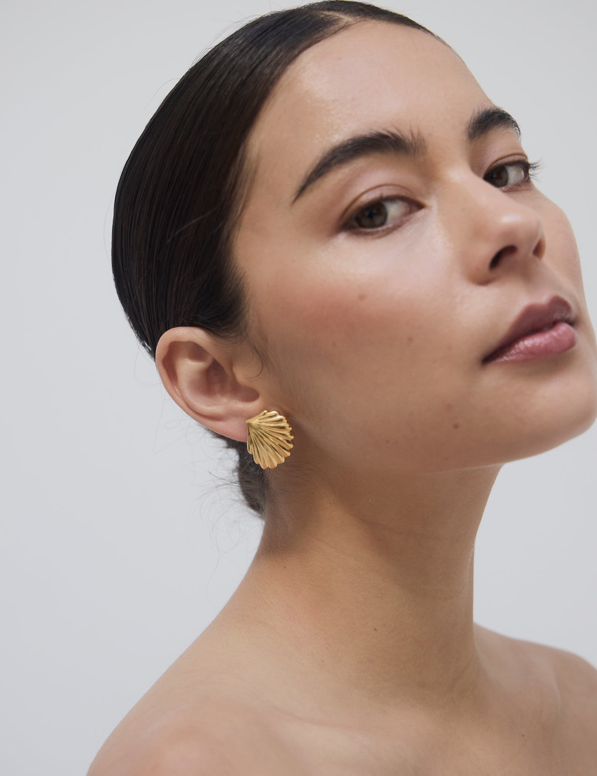 Clam Earring - Gold