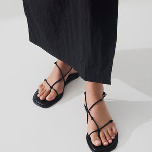 Sara Sandal - Black